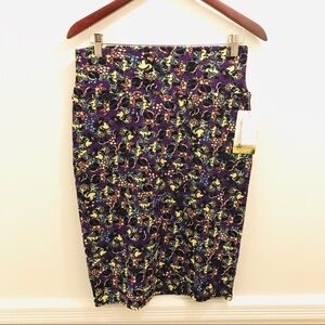 NWT Lularoe Cassie Pencil Skirt Medium Disney Minnie Mouse purple blue black